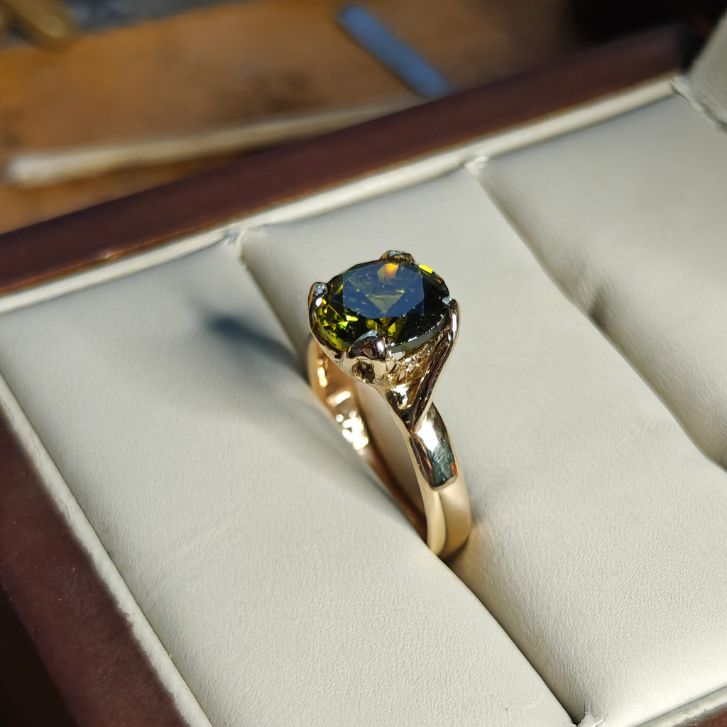 Anillo Personalizado en Oro 14K (Pieza Única)