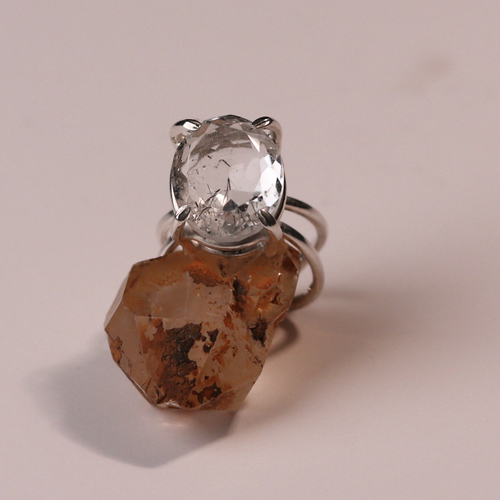 Anillo cuarzo turmalinado talla 6
